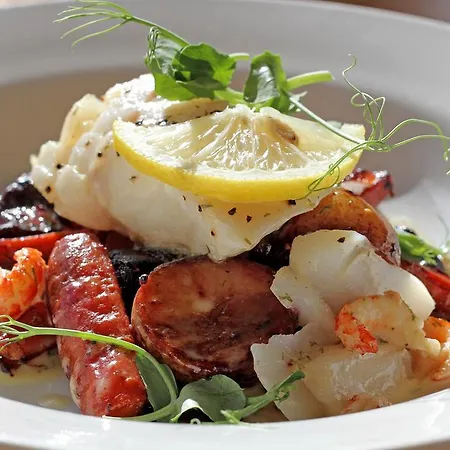 & 4* Embleton (Cumbria)