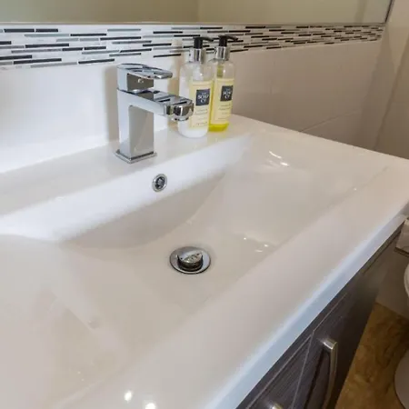 & Embleton (Cumbria)