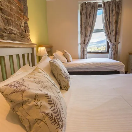 Embleton & Hotel Embleton (Cumbria)
