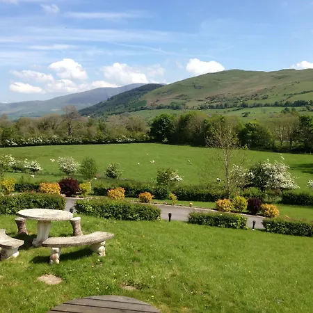 & Embleton (Cumbria)