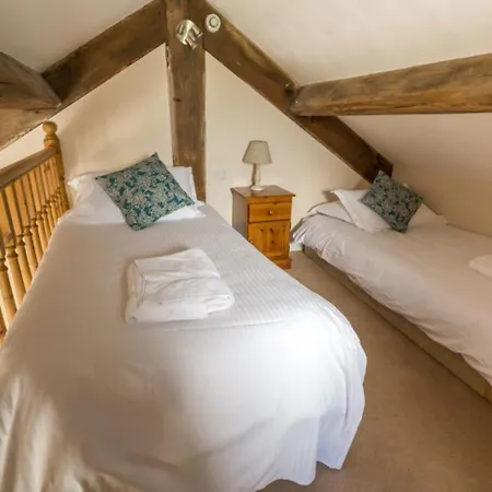 & Embleton (Cumbria)