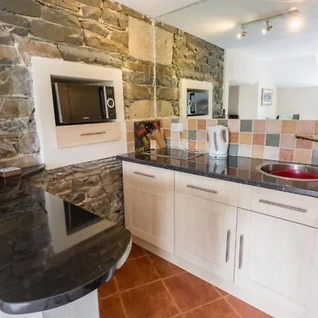 & 4* Embleton (Cumbria)