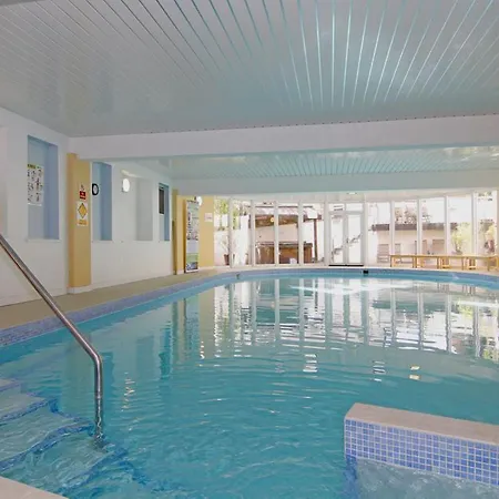 & 4* Embleton (Cumbria)