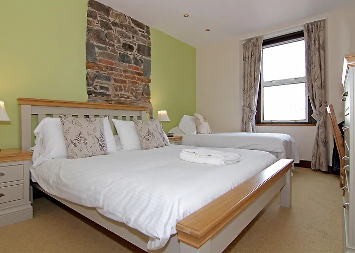 وشقق سبا إمبلتون