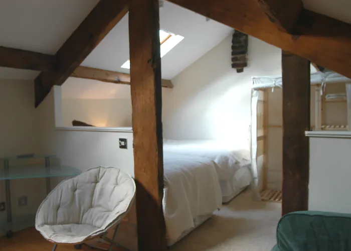 وشقق سبا إمبلتون