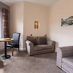 & 4* Embleton (Cumbria)
